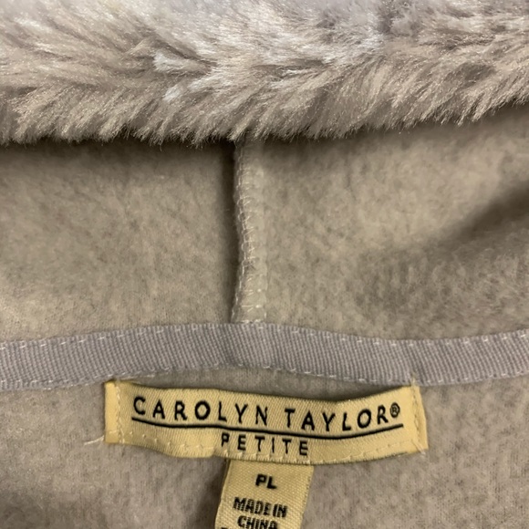 Fuzzy hooded zippered sweatshirt/jacket - Picture 3 of 8